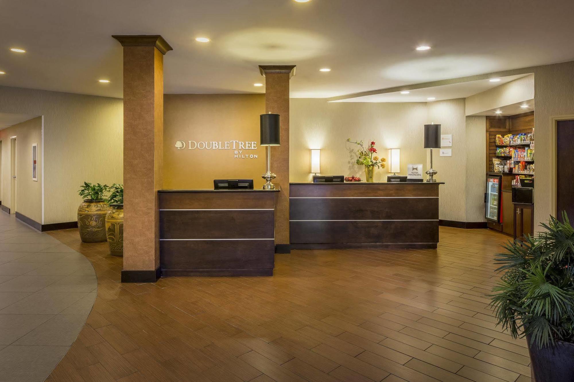 Hampton Inn & Suites Holly Springs Екстериор снимка