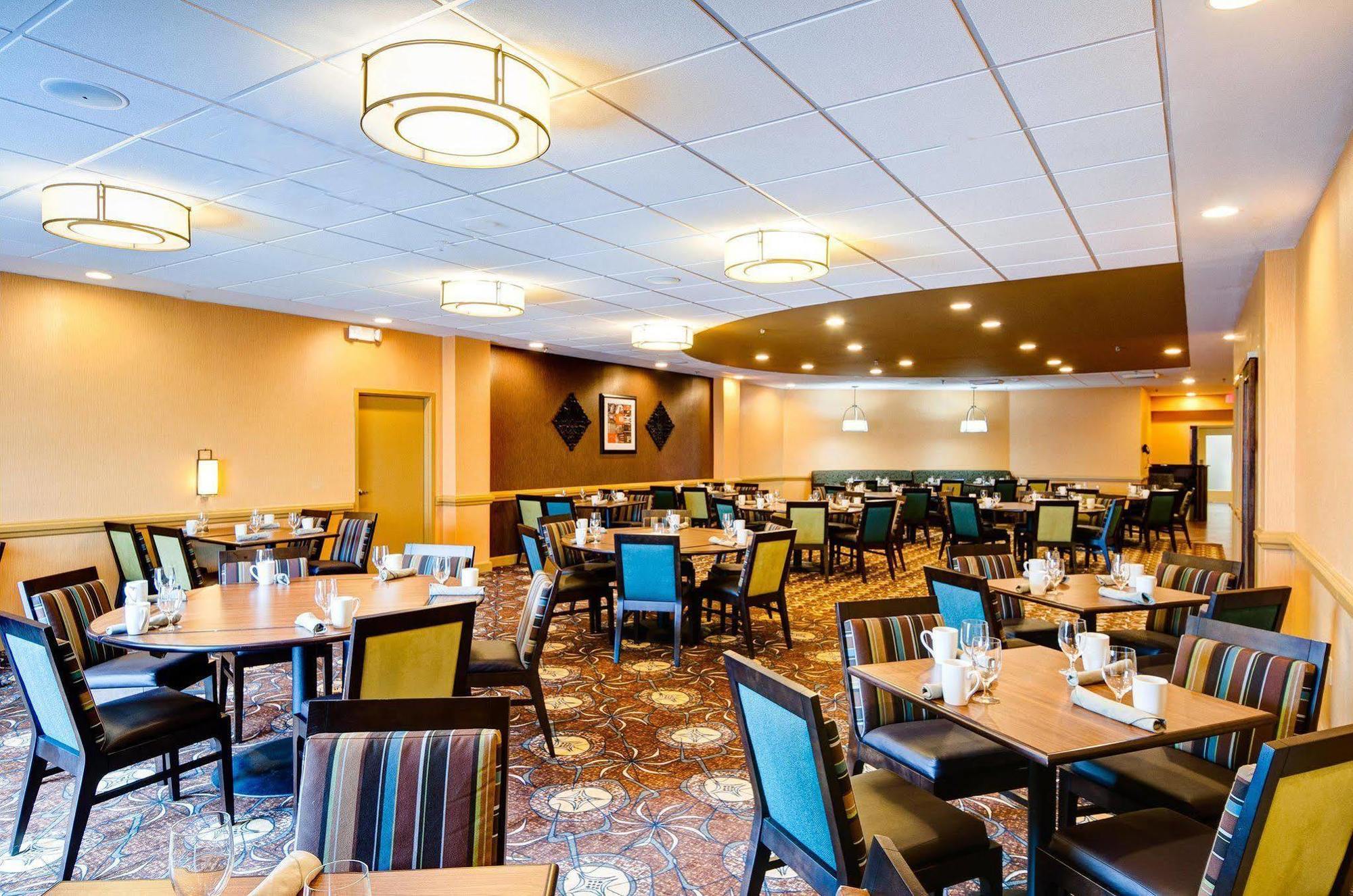Hampton Inn & Suites Holly Springs Екстериор снимка